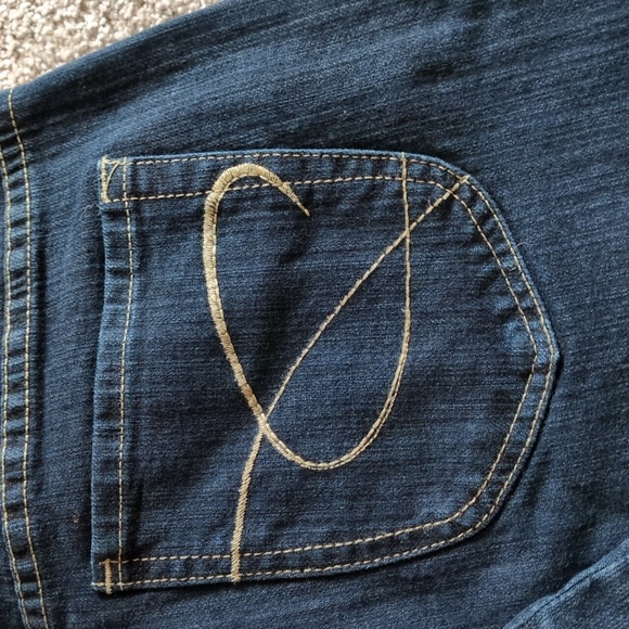 NWOT Chico's Platinum Dark Denim Straight Leg Jeans Size 1 Regular (Size 8) - Picture 4 of 4